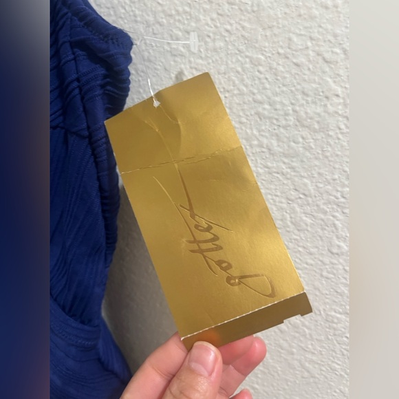 Gottex onepiece swimsuit - Picture 7 of 8